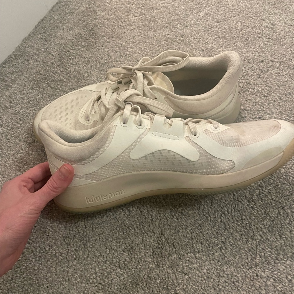 Strongfeel Women's Training Shoe size 10 Ivory